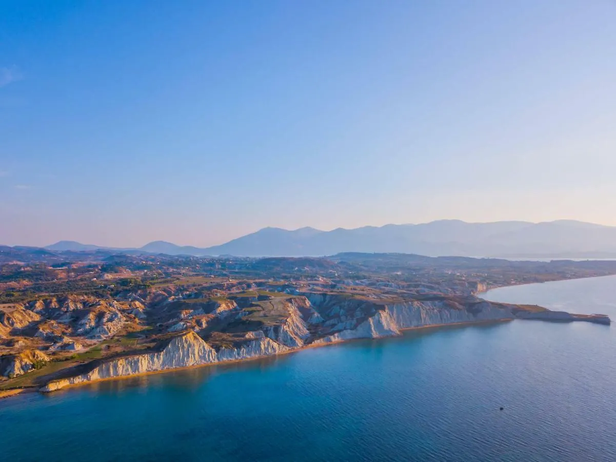 Kounopetra Beach Luxury Villas